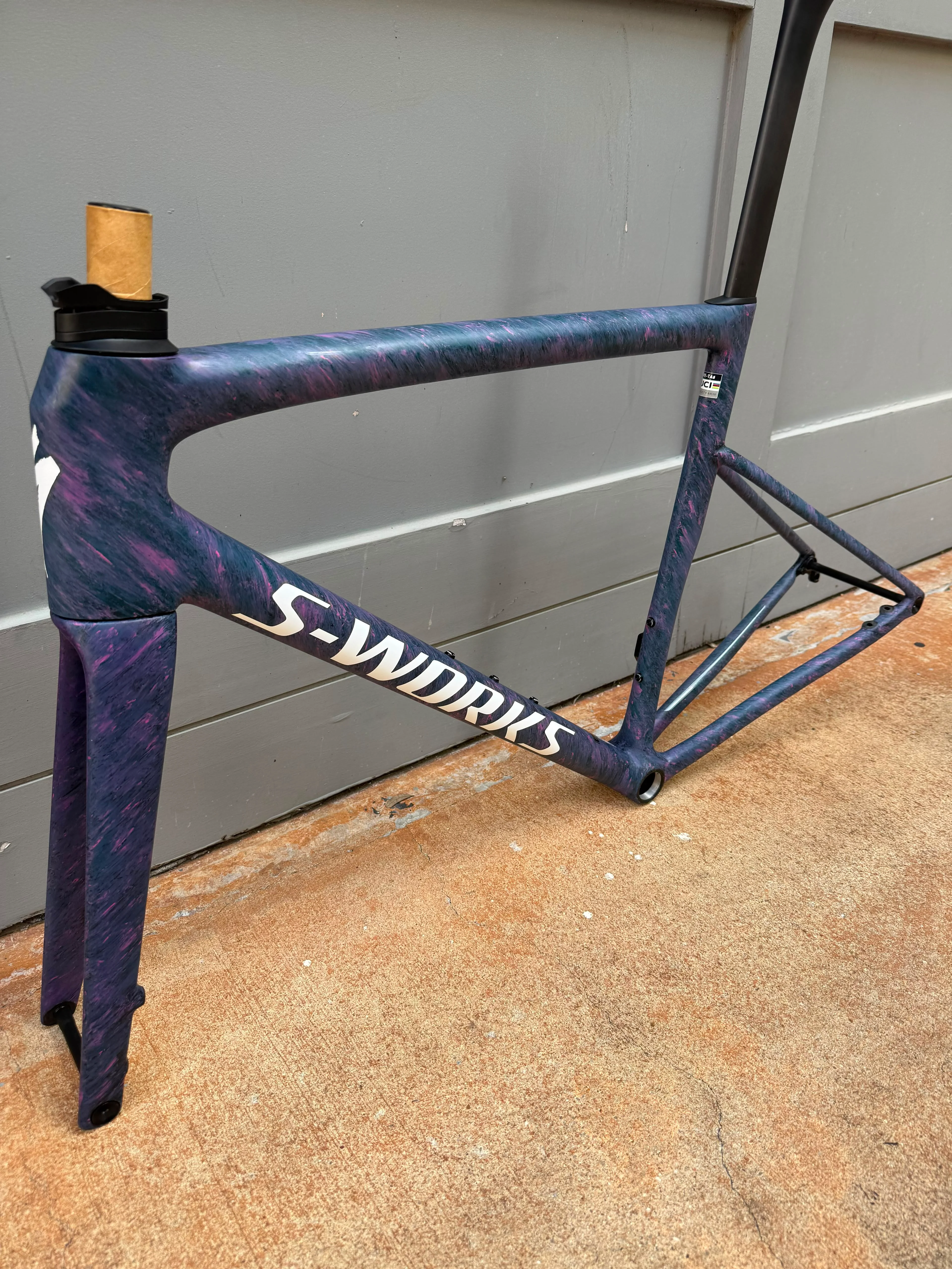2025 S works Tarmac SL8 56cm Satin Carbon/ Rebel Pink + Deep Lake metallic blured Impasto Pre-Owned - Image 3